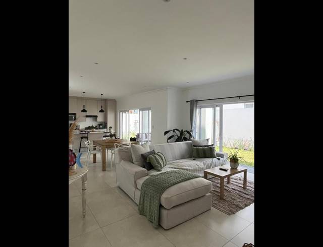 3 BEDROOM CLUSTER FOR SALE IN BRYANSTON